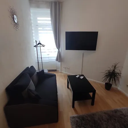 Helles Am Elberadweg Magdeburg